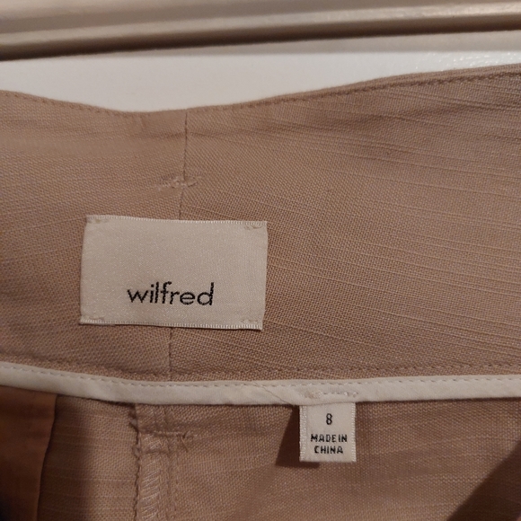 Aritzia high waisted shorts Size 8 - Picture 4 of 4